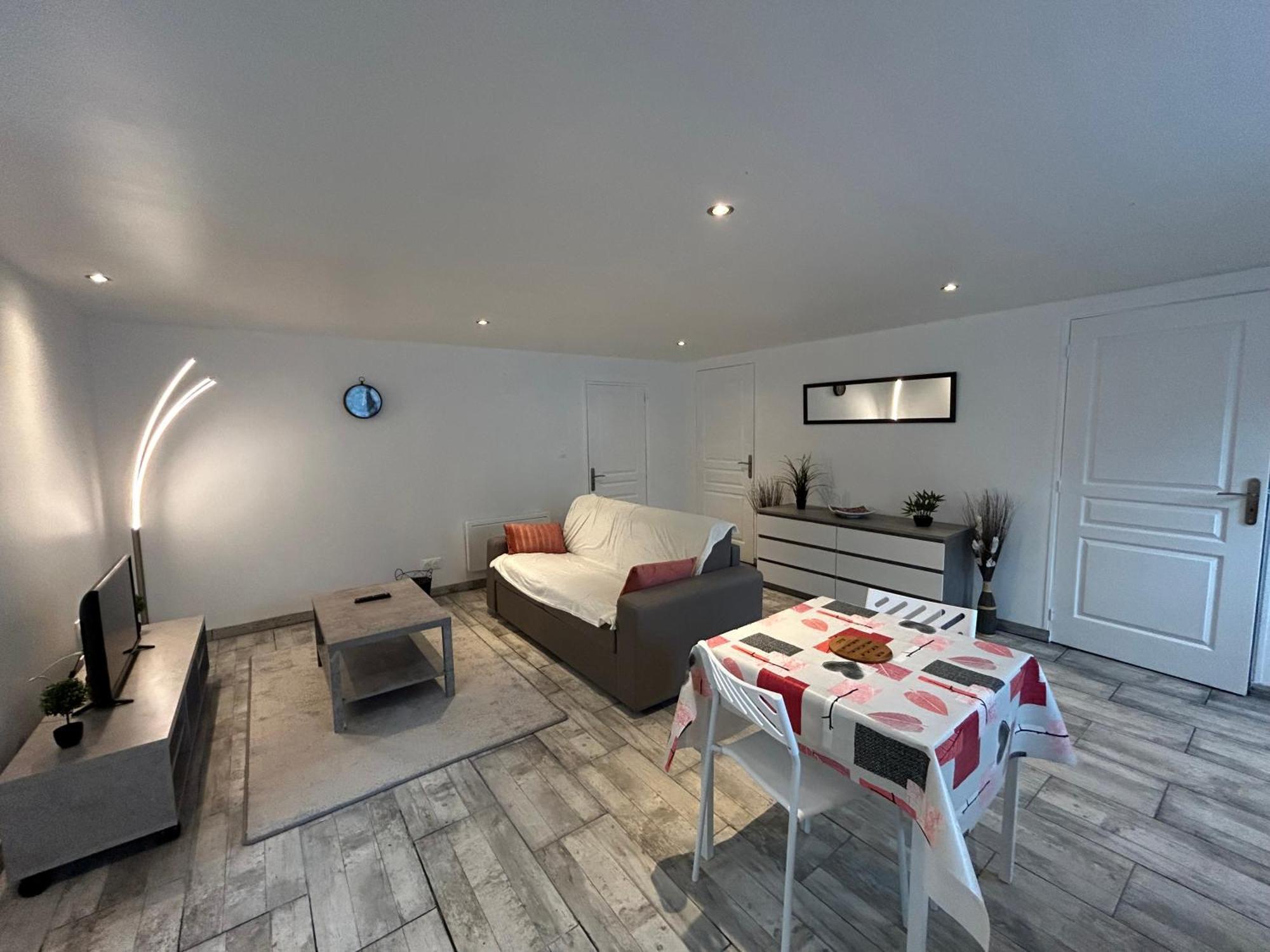 Studio Nanteuil-en-Vallee Ngoại thất bức ảnh